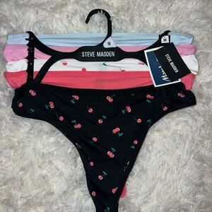 Steve Madden Womens Cherry Print Bottoms - Black
